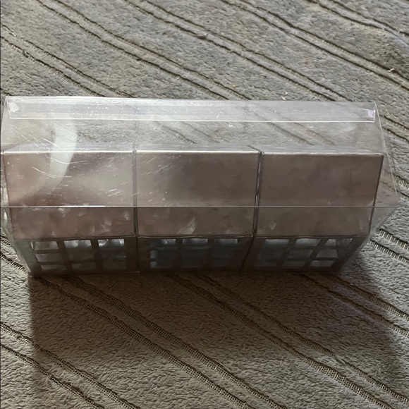 NIB. Set of 3 Metal barn houses - Picture 4 of 5